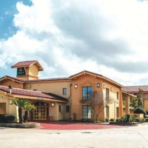 La Quinta Inn & Suites by Wyndham New Orleans West Bank