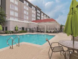 La Quinta by Wyndham Arlington North 6 Flags Dr, Arlington