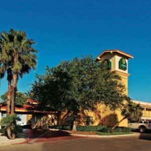 La Quinta Inn & Suites by Wyndham Corpus Christi North