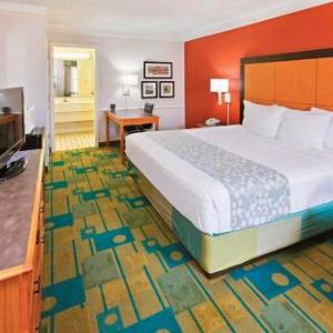 La Quinta Inn & Suites by Wyndham San Antonio Vance Jackson