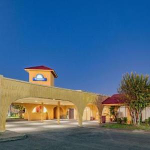 Days Inn by Wyndham Del Rio