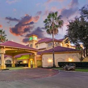 La Quinta Inn & Suites by Wyndham Houston West Park 10