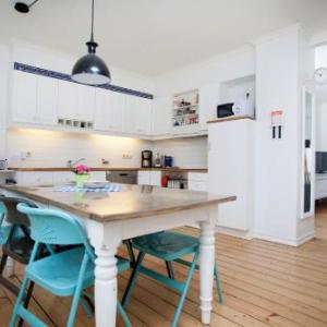 Aska Apartment
