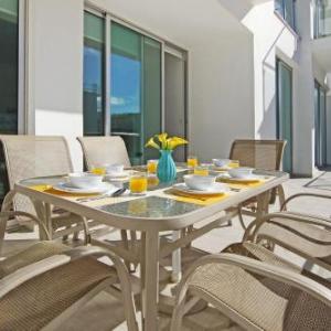 Calypso - Coralli Beachfront Apartment