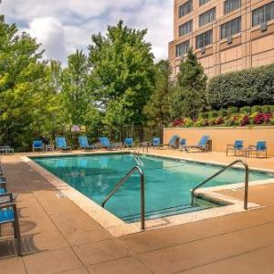 hotels in norwalk ct with indoor pool