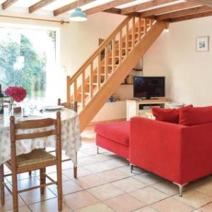 Three-Bedroom Holiday Home in Montpinchon