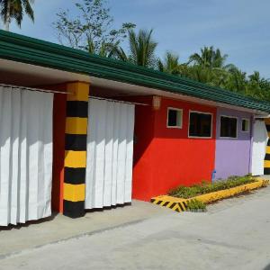 Rainbow Romanz Garden Inn
