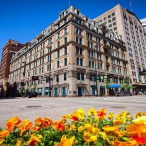 The Cincinnatian Hotel Curio Collection by Hilton