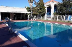 OYO Hotel Baton Rouge - Mead Rd, Baton Rouge