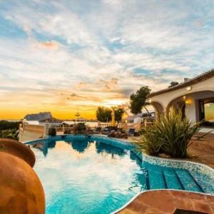 Villa Gaviota by Abahana Villas