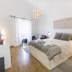 LovelyStay - Bright Studio in Carmo Chiado