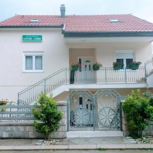 Apartments Lovori-Lorbe