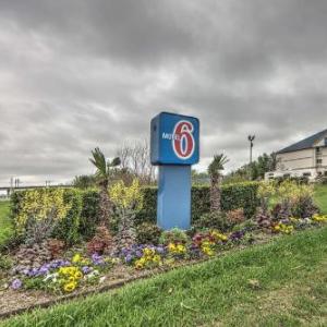 Motel 6 Dallas Tx Downtown Hotel in Dallas TX