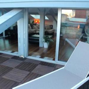 Appartement de charme 2 chambres avec terrasse - Bordeaux centre