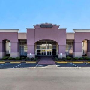 Quality Inn & Suites - Greensboro-High Point