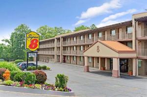 Super 8 by Wyndham Laurel, Laurel