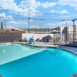 Hotels near Starlight Bowl - Quality Inn Burbank Airport