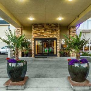 Van Duzer Theatre Hotels - Comfort Inn & Suites Redwood Country