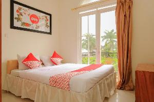 OYO 414 Loji Rejo Guest House, Malang
