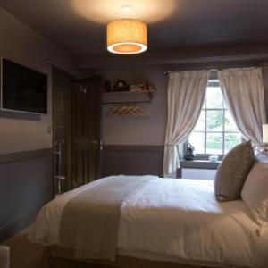 Sandford Holiday Park Hotels - The Minster Arms