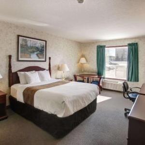 Ramada by Wyndham Nisku Edmonton Airport