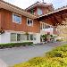 Econo Lodge Inn & Suites - North Vancouver