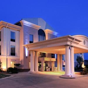 Holiday Inn Express Hotel & Suites Cleveland - Ms