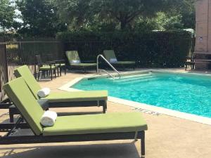 Radisson Dallas North-Addison, Addison