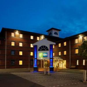 Hotels near Kidderminster Town Hall - Holiday Inn Express Droitwich Spa