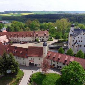 Freilichtbühne Zwickau Hotels - Schlosshotel Klaffenbach