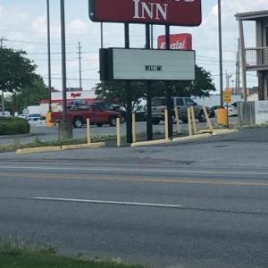 Redwood Inn
