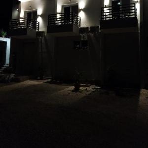 Athena's & Kosta's Rooms Himara