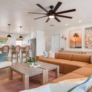 3 Blocks to Beach Epic Game Room Cabana Bar