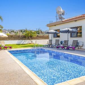 Villa Phoebe by Villa Plus