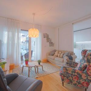 Benfica Prime Terrace II by Homing