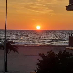 Apartamento en primera línea de mar - Solo familias - ES-314-36