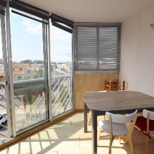 Appartement lumineux avec piscine et parking à 200m de la plage - FR-1-307-289