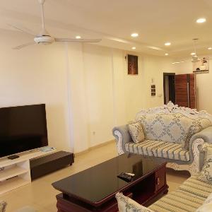 Apparemment F4 3 chambres Ouaga200