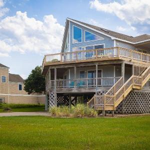 Private Semi-Oceanfront Retreat with Pool & Spa