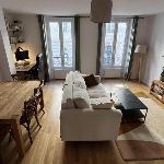T3 bright and quiet 2 steps Montmartre Batignolles