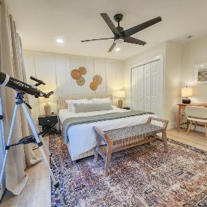 Sedona Oasis Luxe Home with Views Hot Tub and More