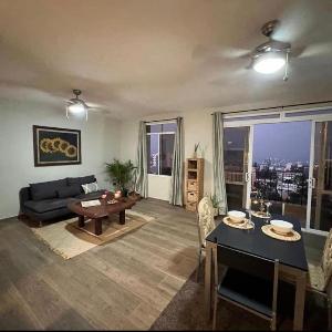 Charming Penthouse with Stunning View to San Salvador