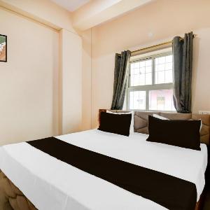 Super Townhouse Kumhrar Archeological Park Formerly Hotel Karuna Palace