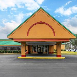 Travelers Inn Douglas By OYO US-441