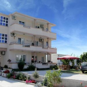 Apartments Family Ibrahimi