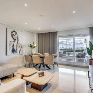 2BR apartment with pool and sea view