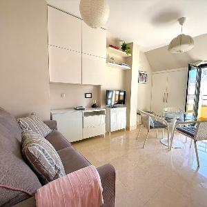 Sunny & cosy beach penthouse