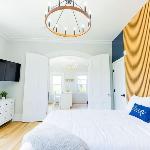 Jennifer's Spa-Like Modern & Chic Broadway Retreat Rhode Island