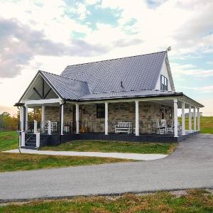 Peletah Escape – Peaceful Bluegrass Getaway