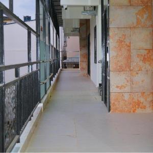 CITY SERVICE APARTMENT